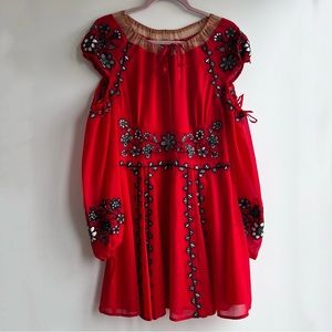 Size:M, Like NEW Flatters all body types with its versatile and timeless design.